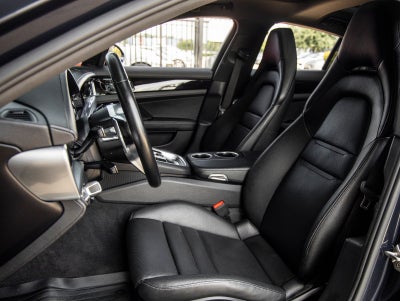 2018 Porsche Panamera Panamera 4