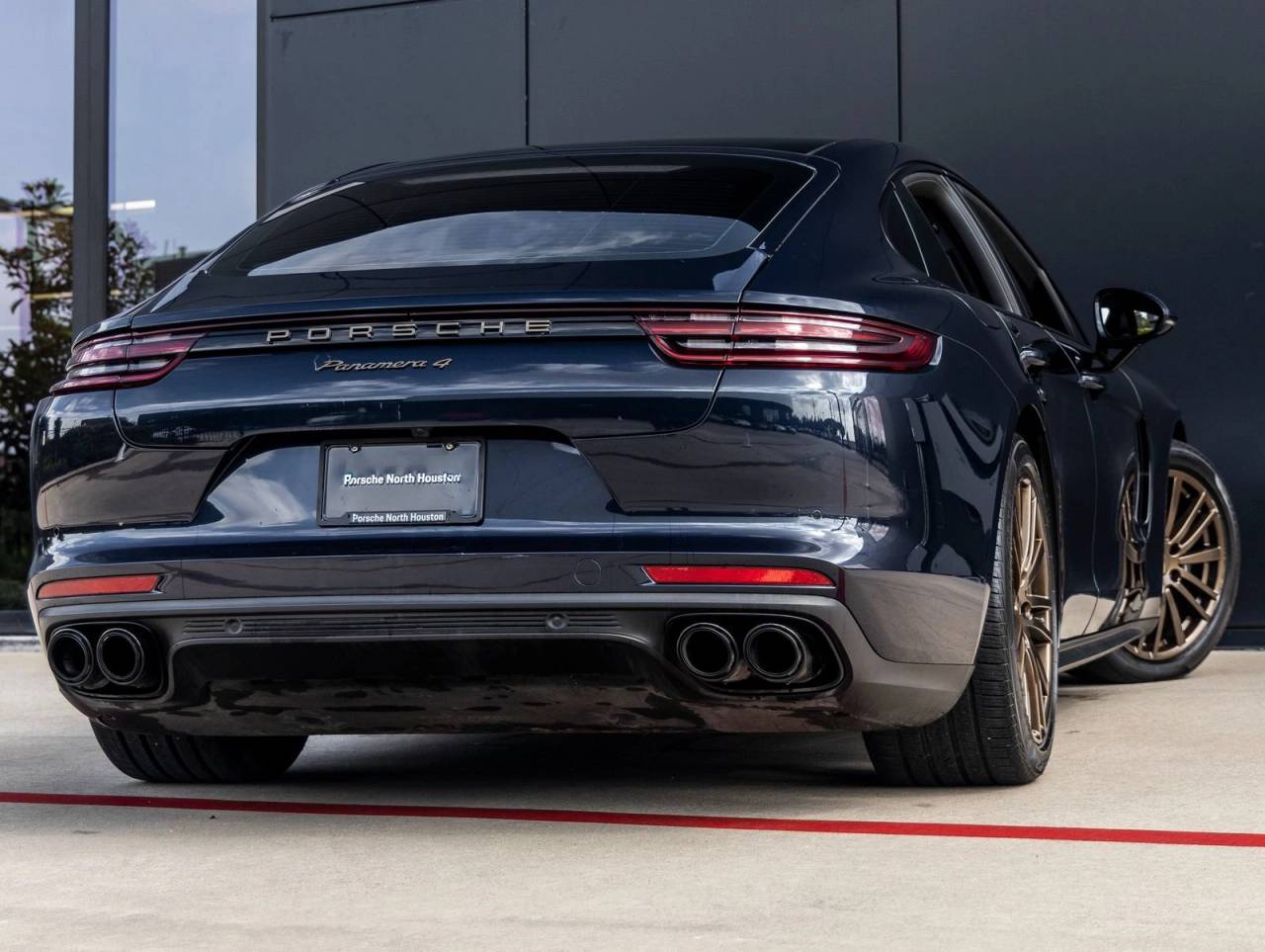 2018 Porsche Panamera Panamera 4