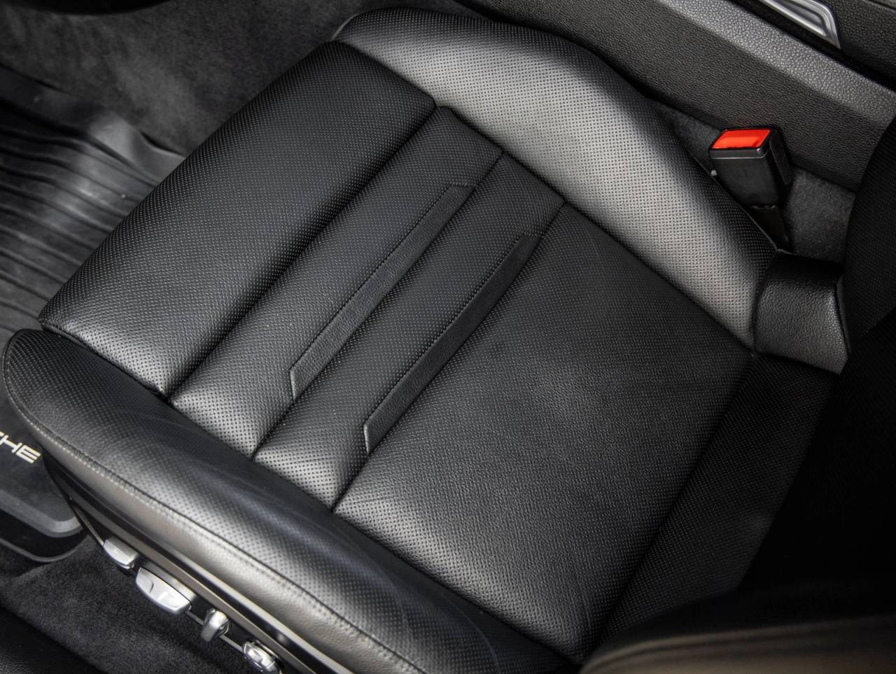 2018 Porsche Panamera Panamera 4