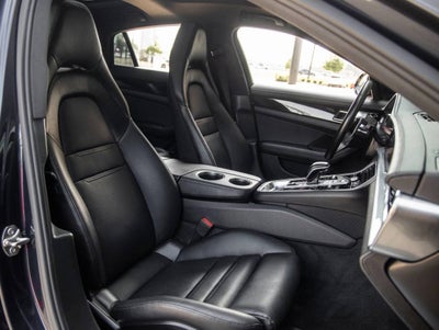 2018 Porsche Panamera Panamera 4