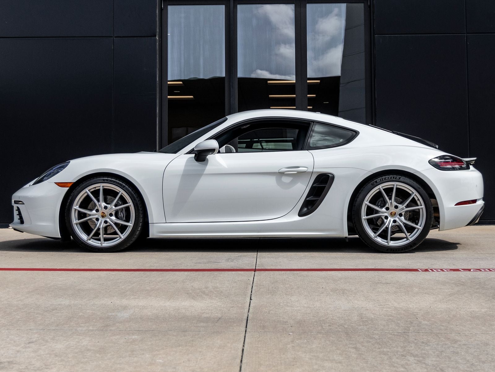 2024 Porsche 718 Cayman Base