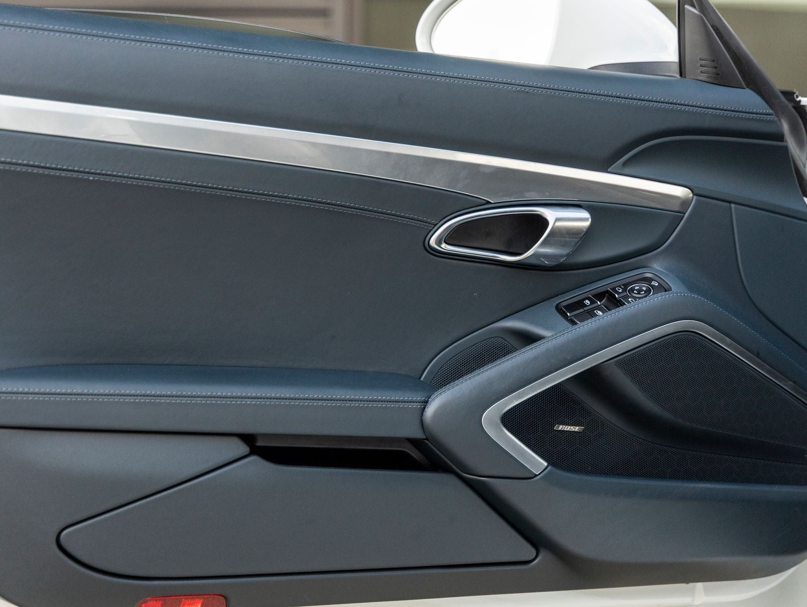 2024 Porsche 718 Cayman Base