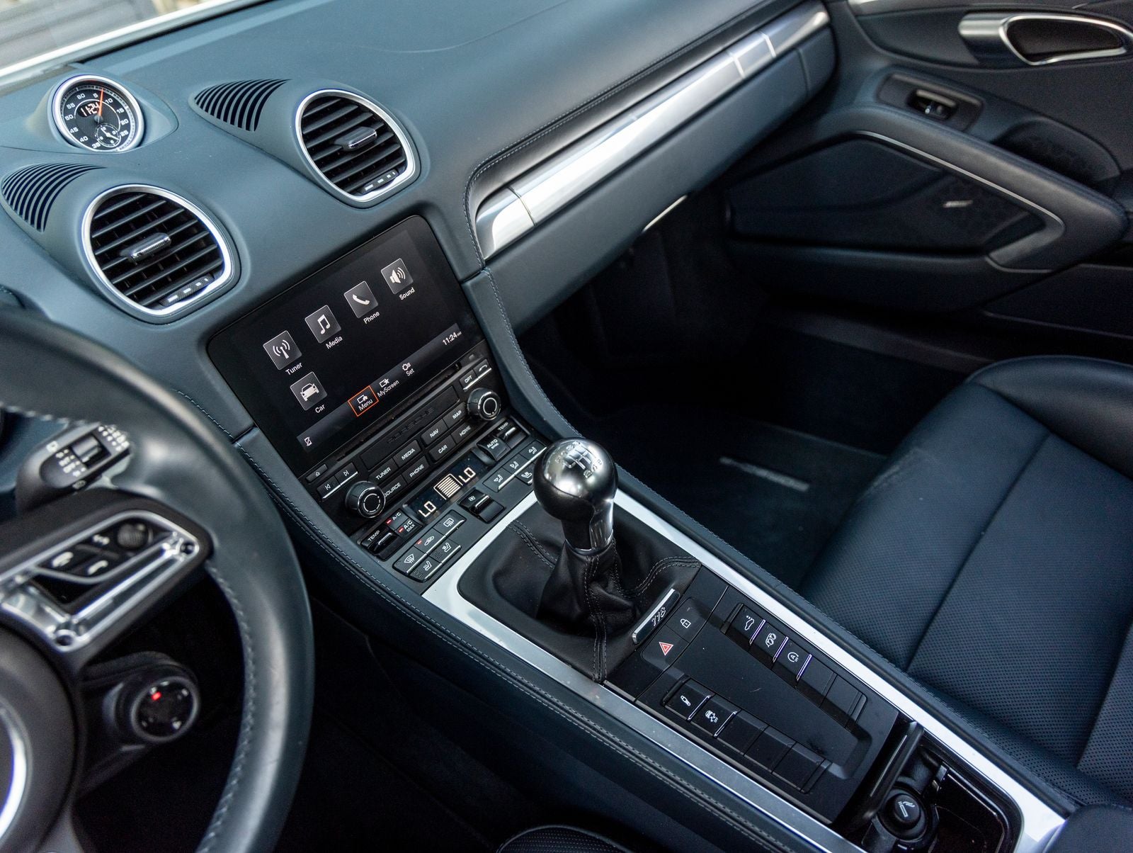 2024 Porsche 718 Cayman Base