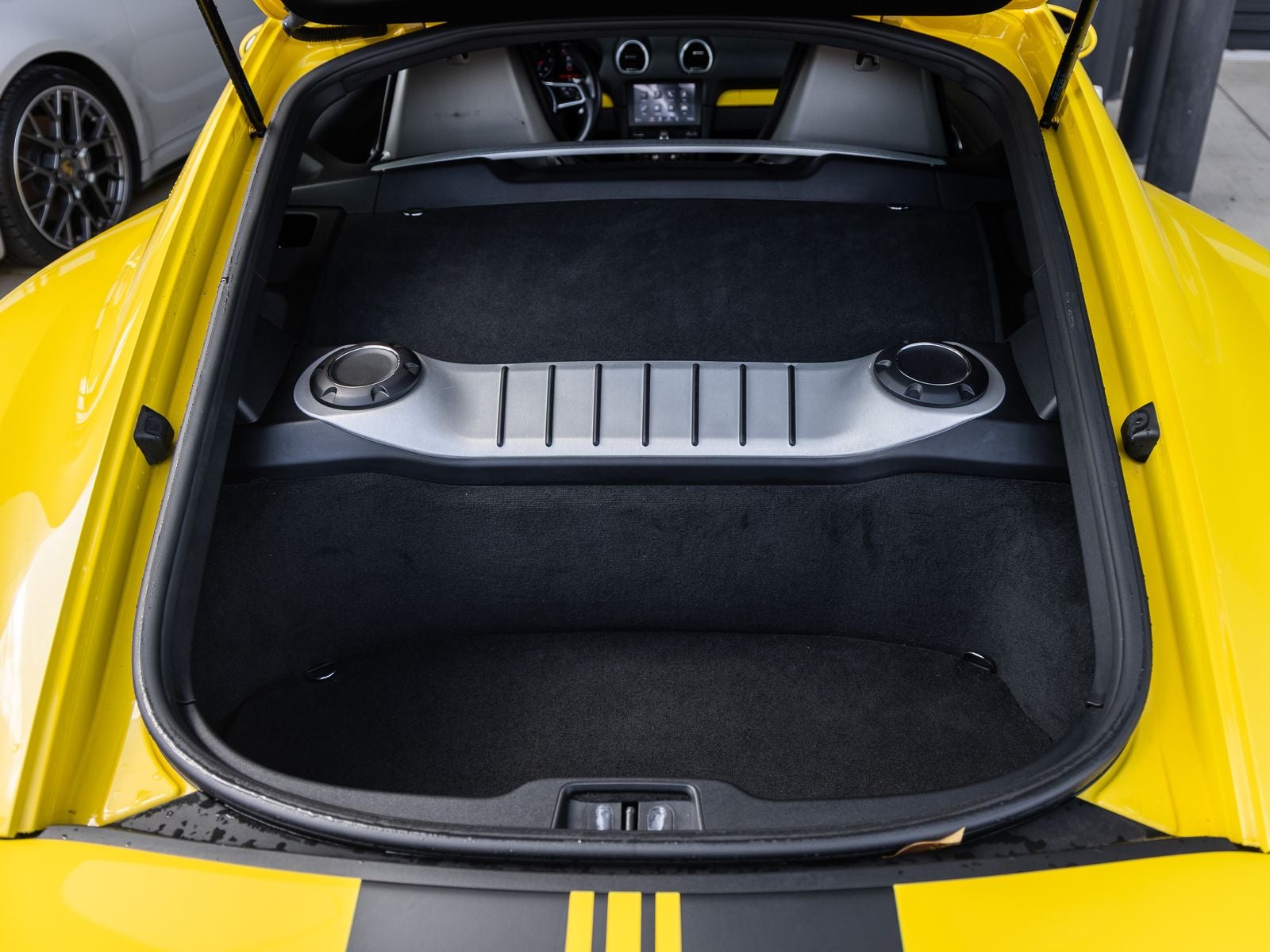 2019 Porsche 718 Cayman