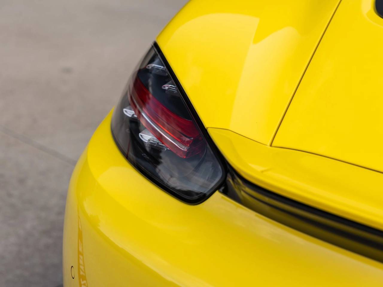2019 Porsche 718 Cayman