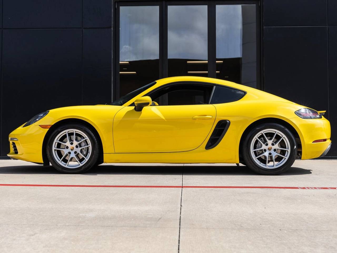 2019 Porsche 718 Cayman