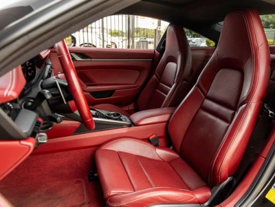 2021 Porsche 911 Carrera