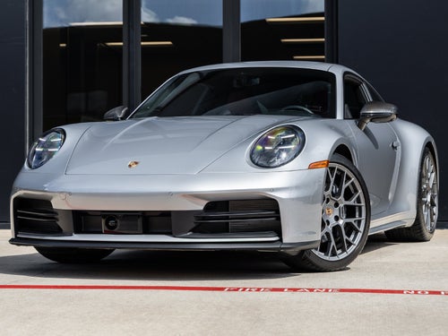 2025 Porsche 911 Carrera