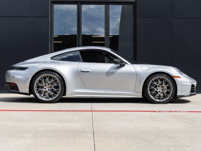 2025 Porsche 911 Carrera