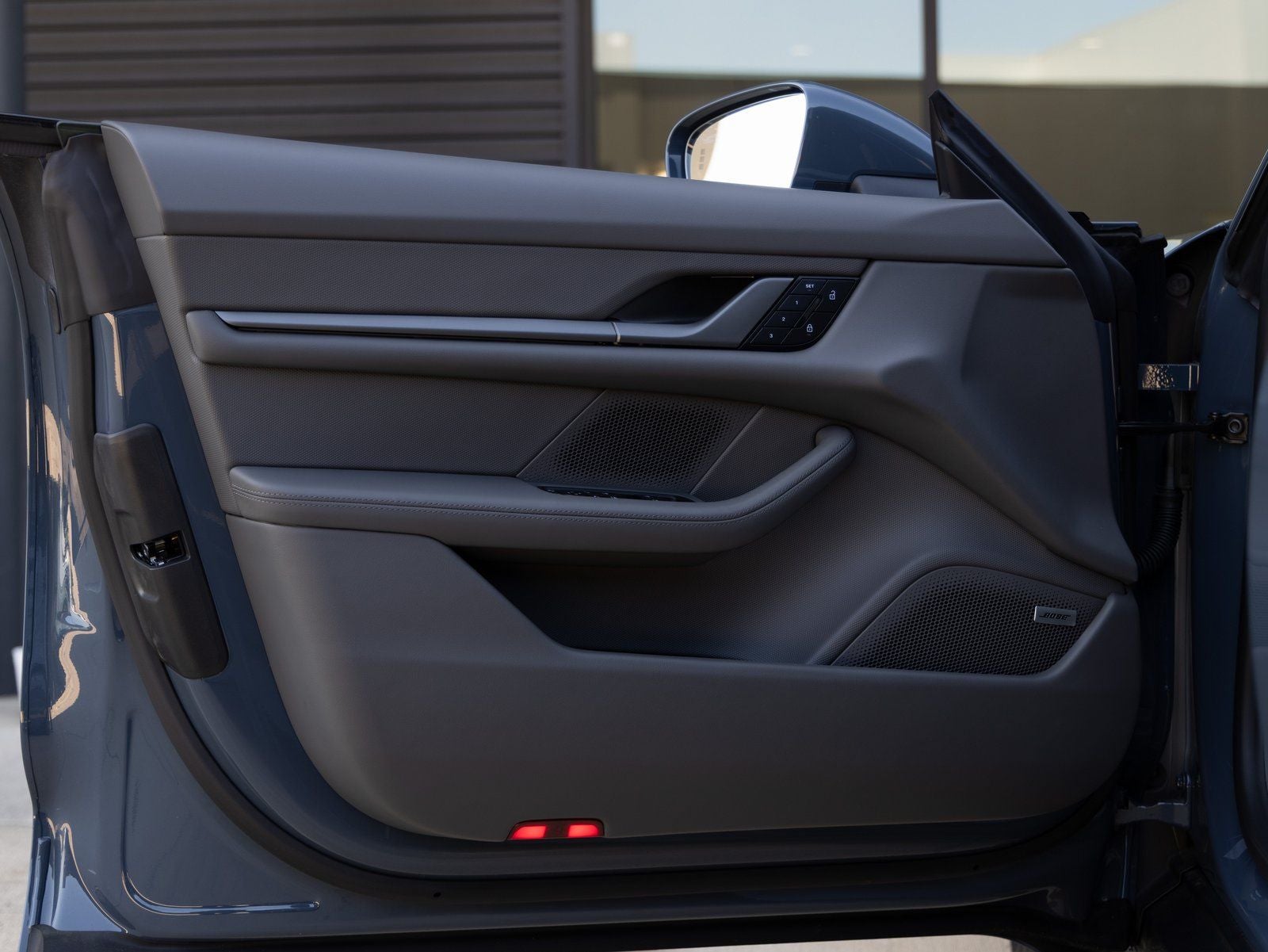 2025 Porsche Taycan Taycan