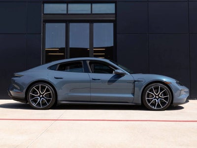 2025 Porsche Taycan Taycan