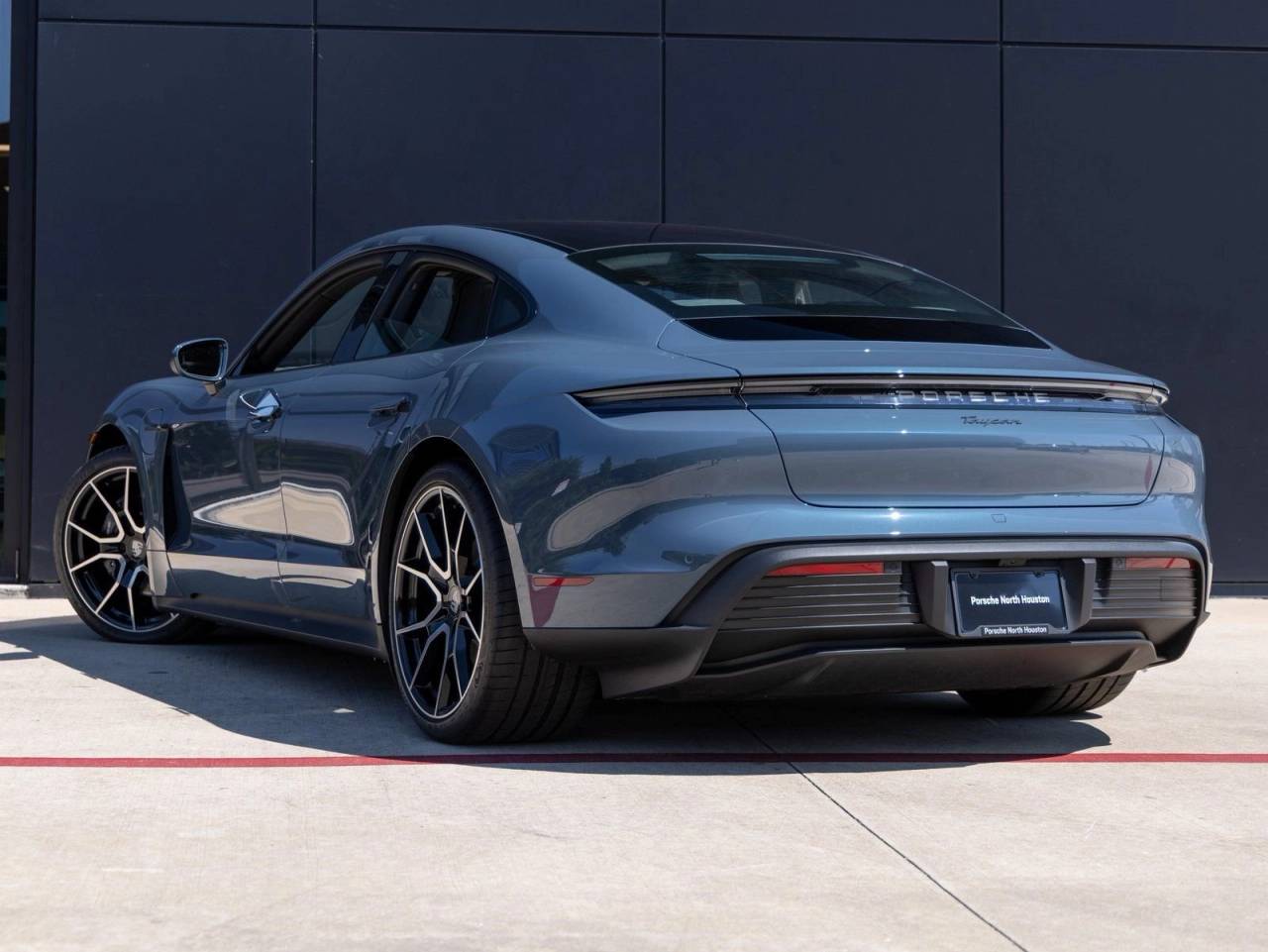 2025 Porsche Taycan Taycan