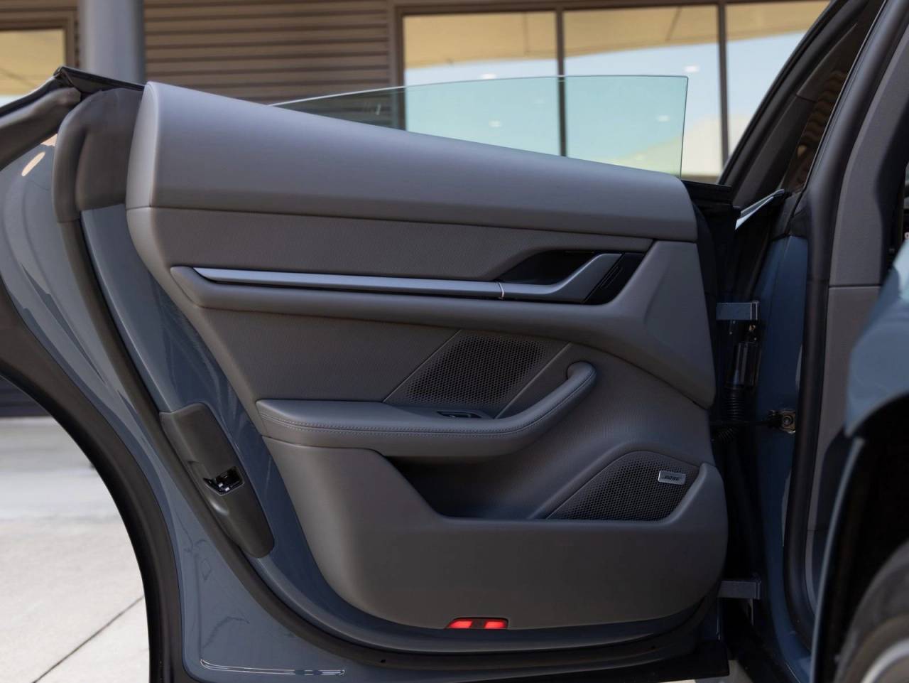 2025 Porsche Taycan Taycan