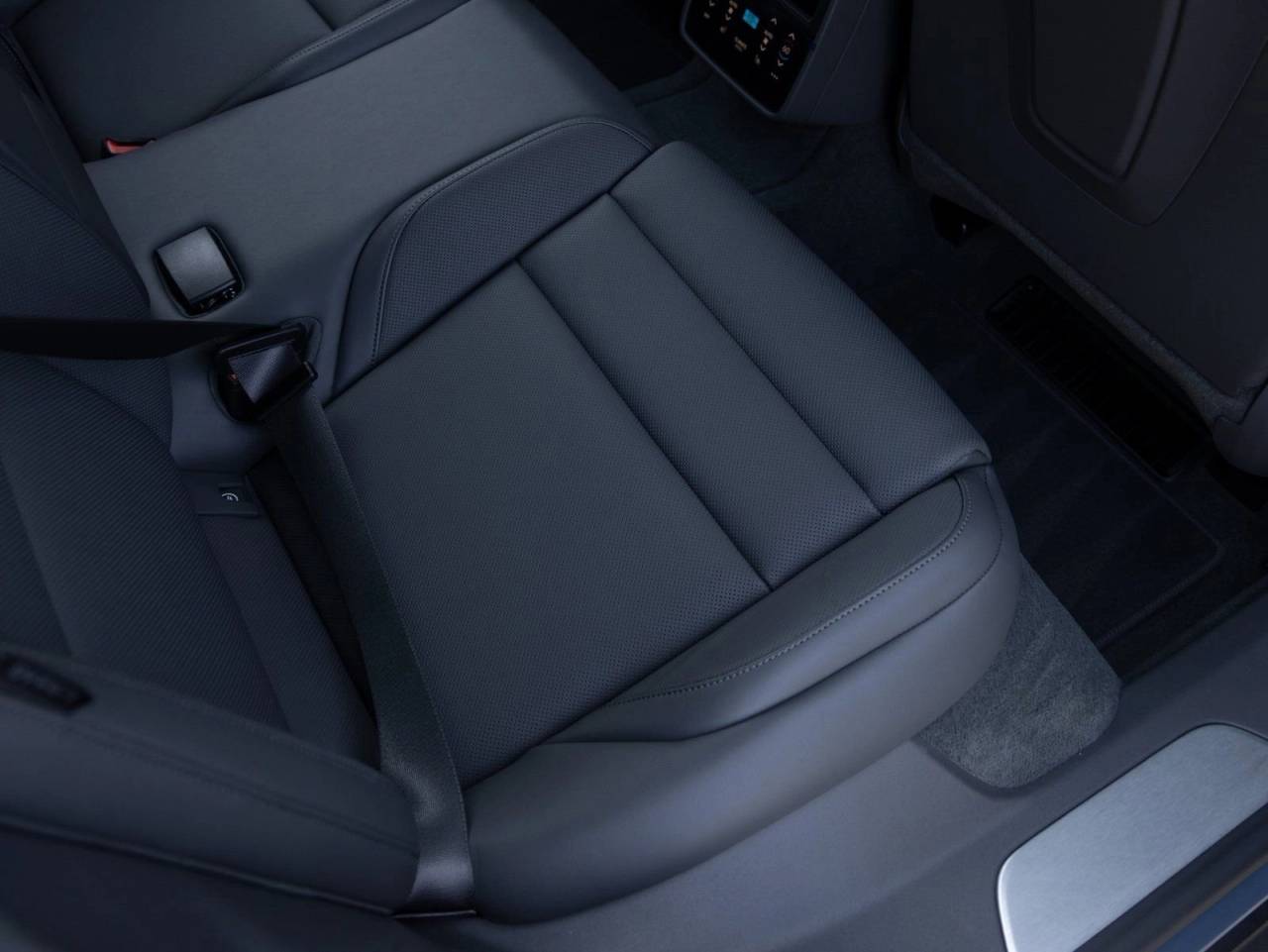 2025 Porsche Taycan Taycan