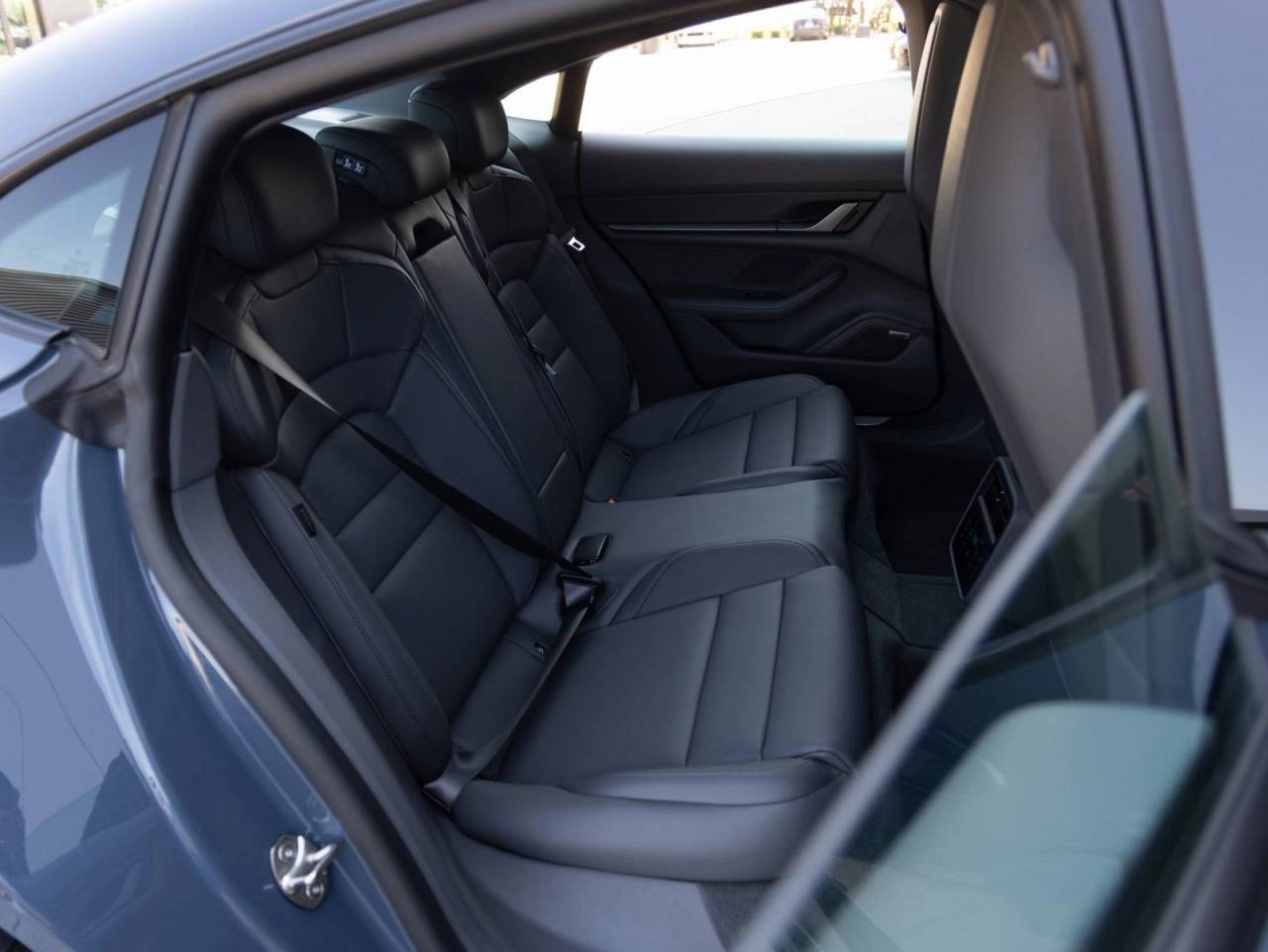 2025 Porsche Taycan Taycan