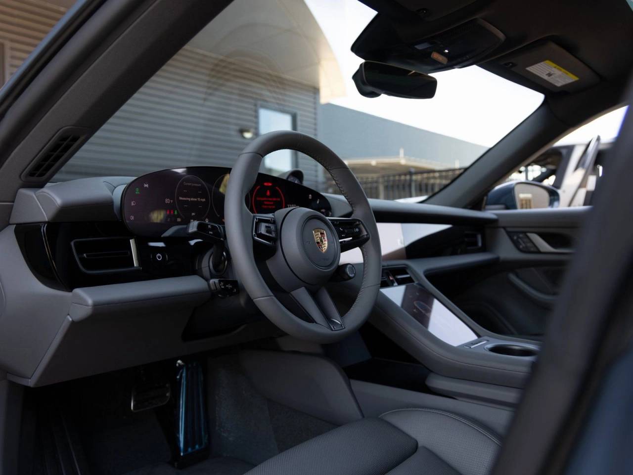 2025 Porsche Taycan Taycan