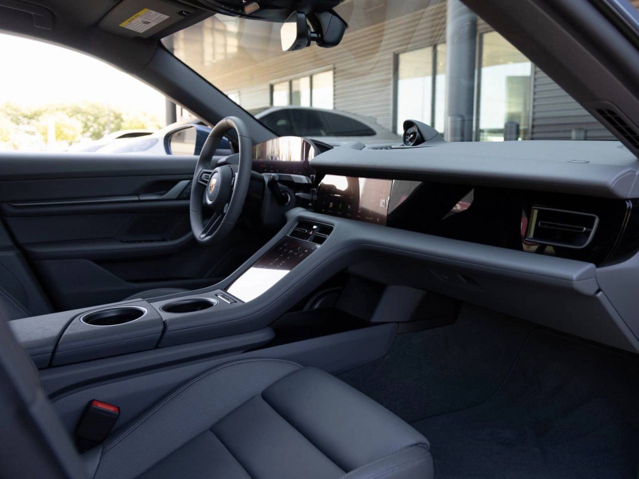 2025 Porsche Taycan Taycan