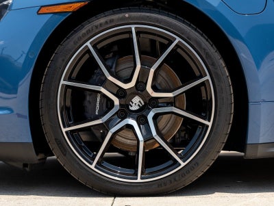 2025 Porsche Taycan 4