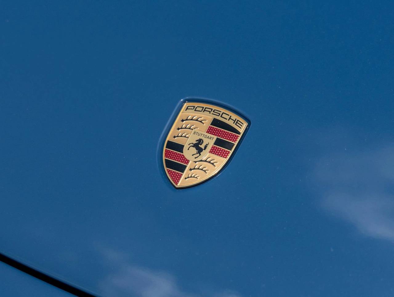 2025 Porsche Taycan 4