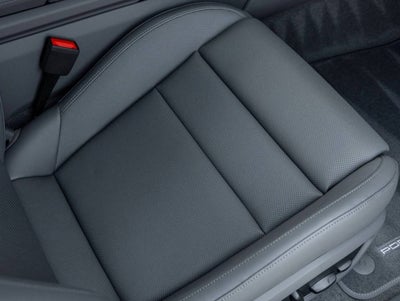 2025 Porsche Taycan 4