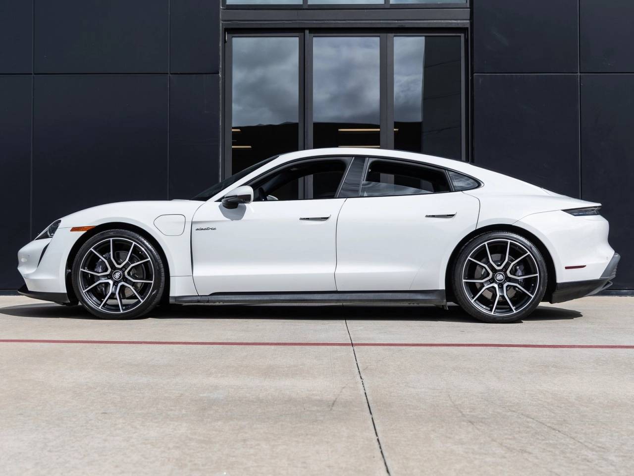 2023 Porsche Taycan Taycan (MY23)