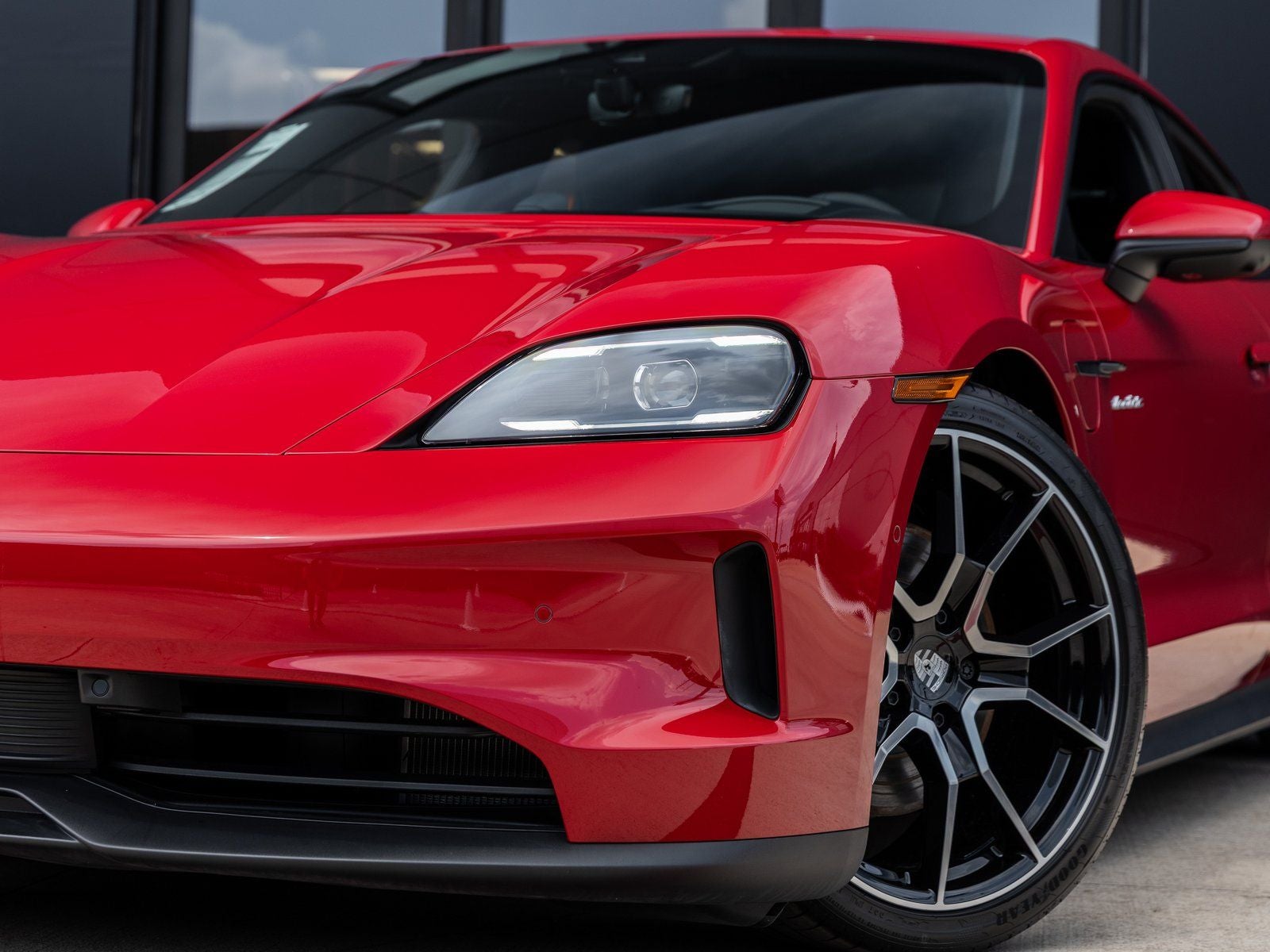 2025 Porsche Taycan Taycan 4