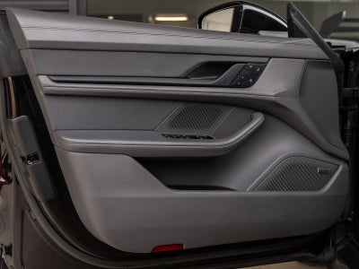 2023 Porsche Taycan Taycan (MY23)