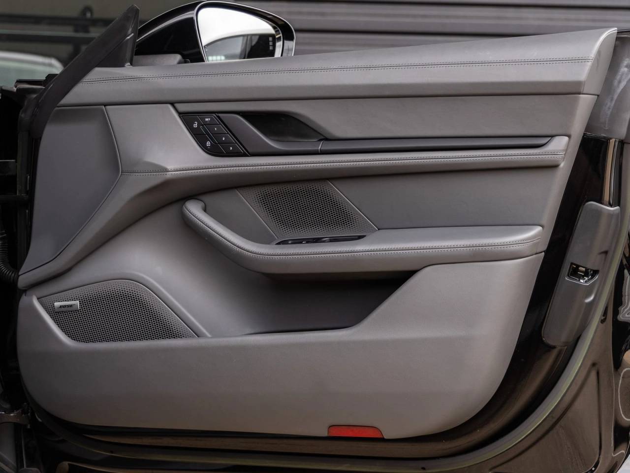 2023 Porsche Taycan Taycan (MY23)