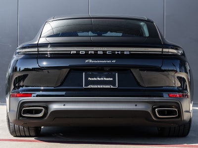 2026 Porsche Panamera 4