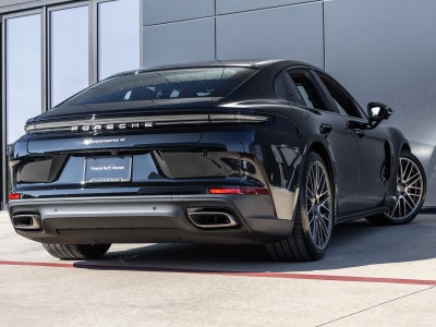 2026 Porsche Panamera 4