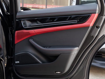 2026 Porsche Panamera 4