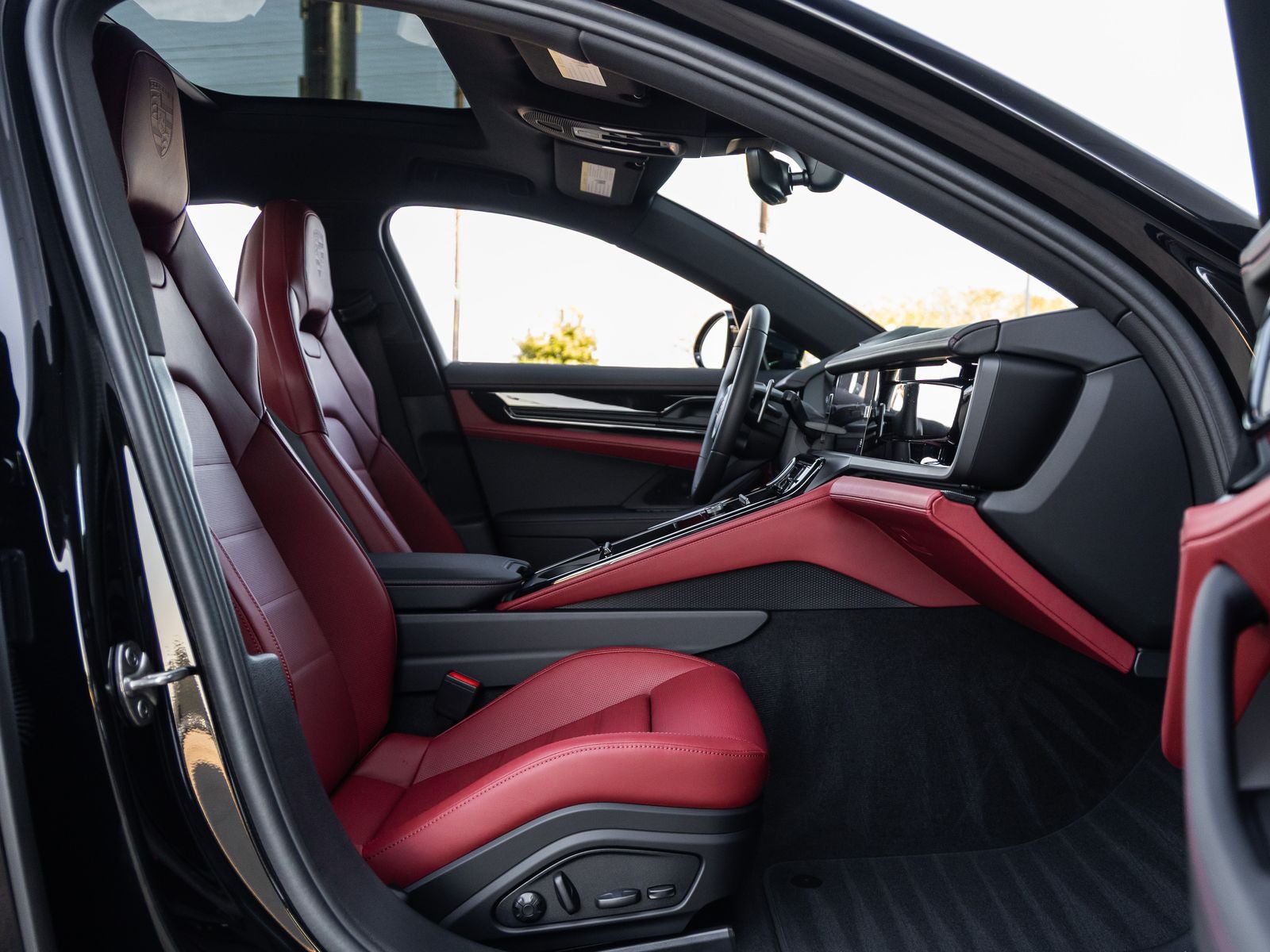 2026 Porsche Panamera 4