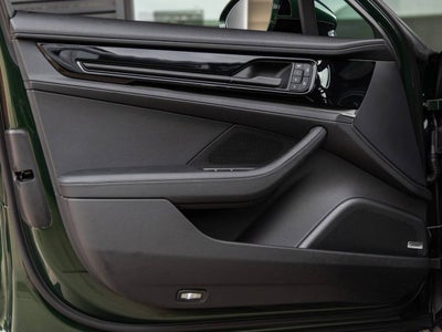 2025 Porsche Panamera Panamera