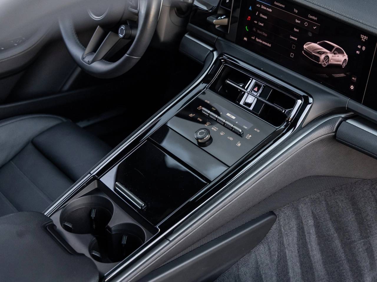 2025 Porsche Panamera Panamera