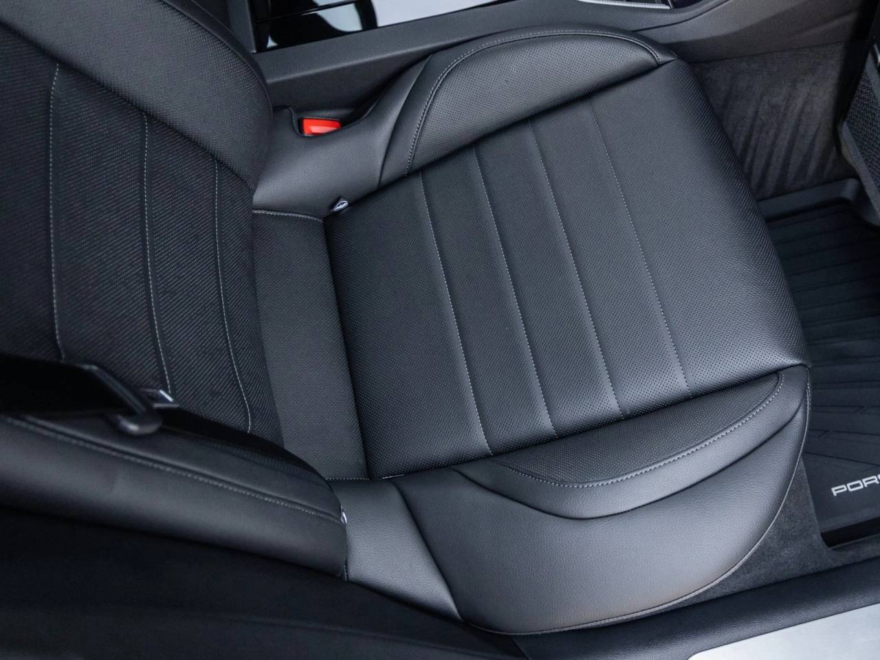 2025 Porsche Panamera Panamera