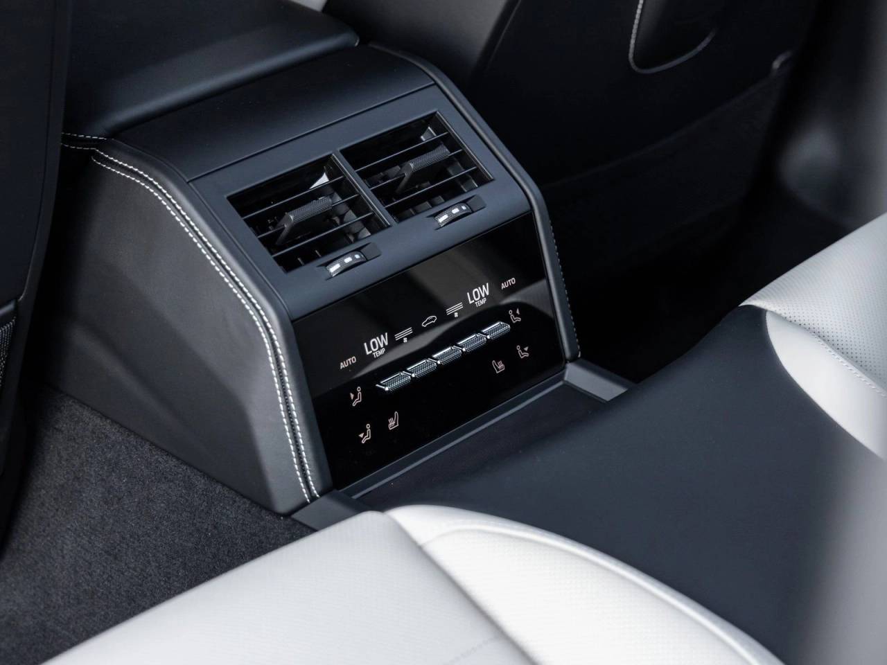 2025 Porsche Panamera Panamera