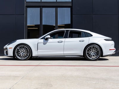 2025 Porsche Panamera Panamera 4