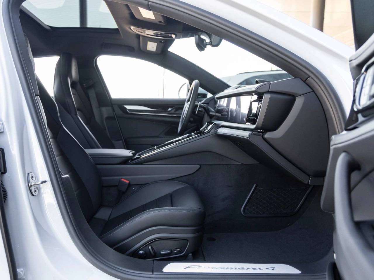 2025 Porsche Panamera Panamera 4