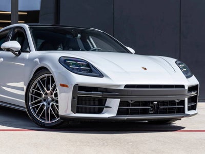 2025 Porsche Panamera Panamera 4