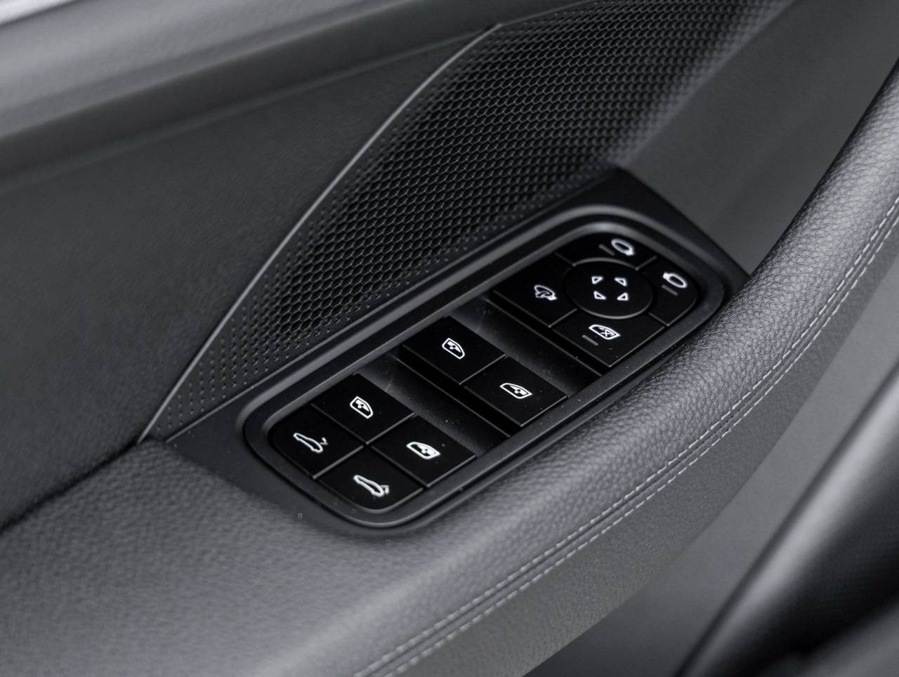 2025 Porsche Panamera Panamera