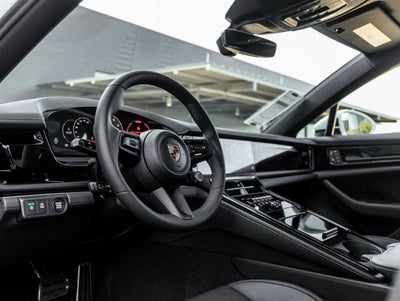 2025 Porsche Panamera Panamera