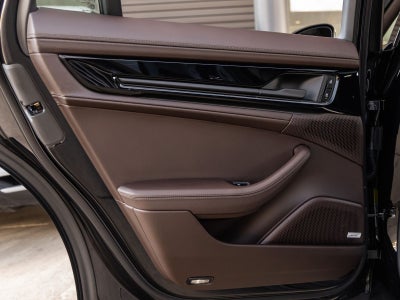 2026 Porsche Panamera Panamera 4