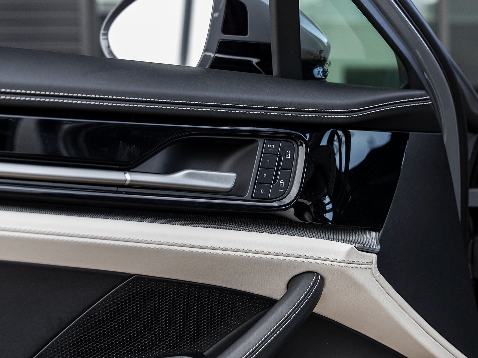 2025 Porsche Panamera Panamera 4