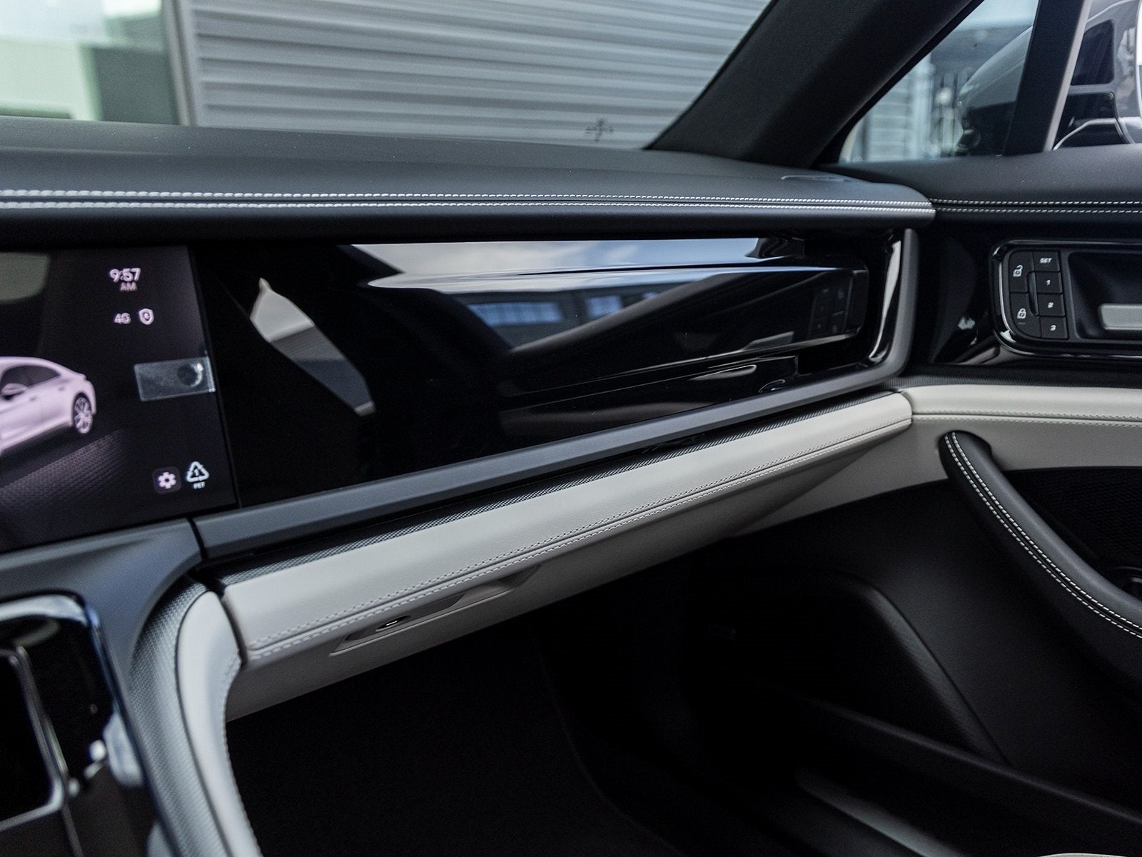 2025 Porsche Panamera Panamera 4