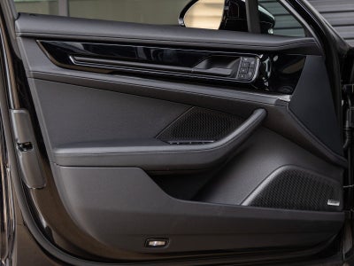 2025 Porsche Panamera RWD