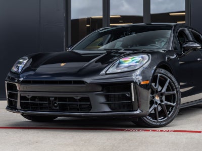 2025 Porsche Panamera RWD