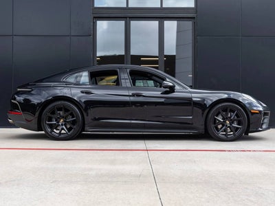 2025 Porsche Panamera RWD