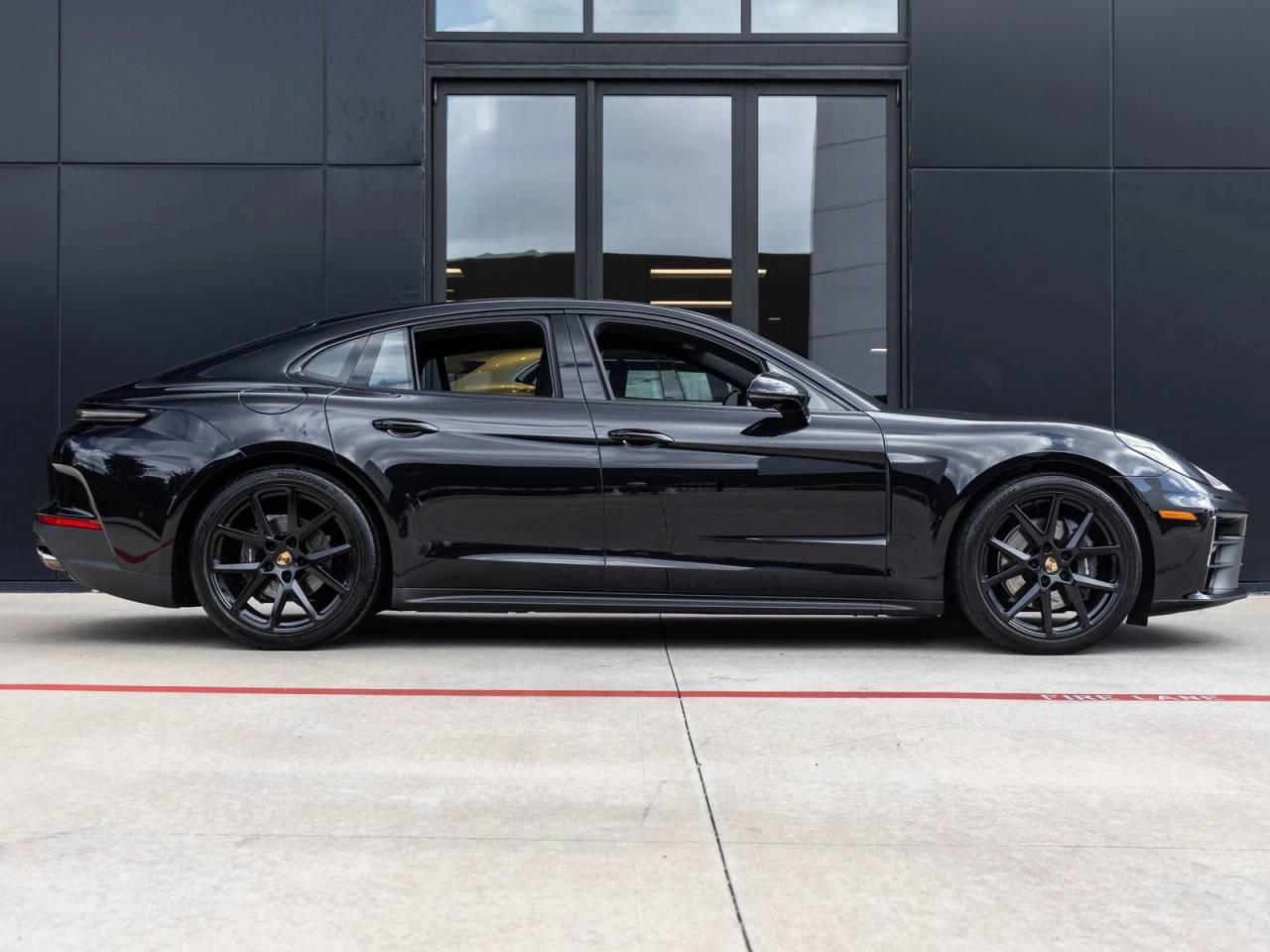 2025 Porsche Panamera RWD