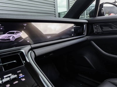 2025 Porsche Panamera RWD