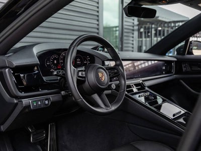 2025 Porsche Panamera RWD